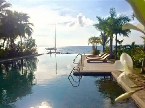 Отель Браво - Munting Paraiso Resort