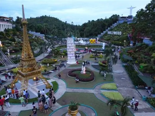 Зеркало мира и ботанический сад в Сикатуне, Бохол