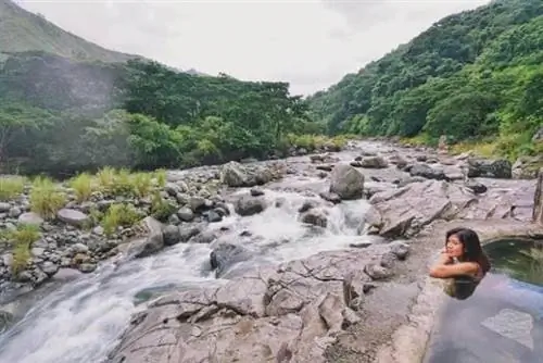 Горячий источник Кили, фото со страницы Damdamag Abra на Facebook