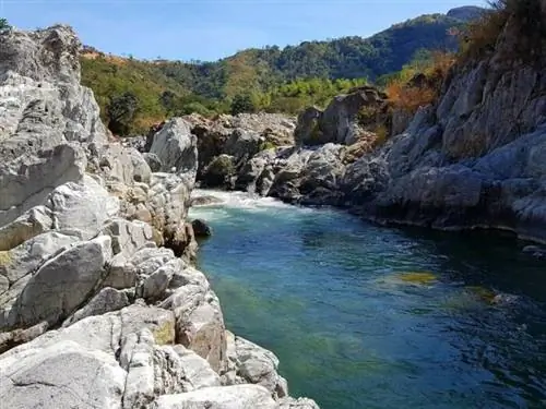 Скальные образования Пивек, автор Марло Кордеро Аверо через страницу в Facebook