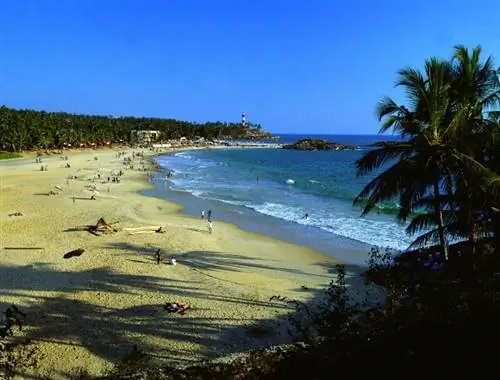 Пляж Ковалам в Керале