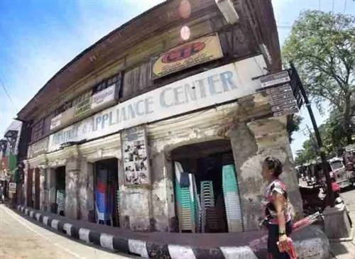 Улица в Вигане