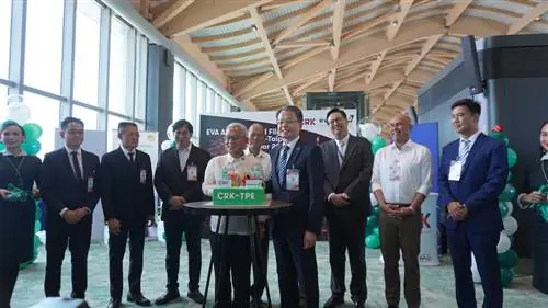 EVA Air дебютирует по маршруту Кларк-Тайбэй первым полетом