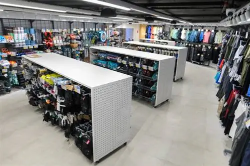 внутри Decathlon Connect Ermita внутри Decathlon Connect Ermita