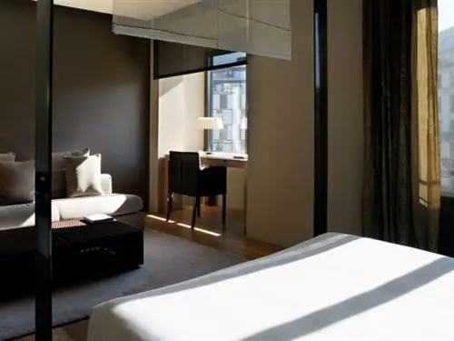 Отель Омм в Барселоне