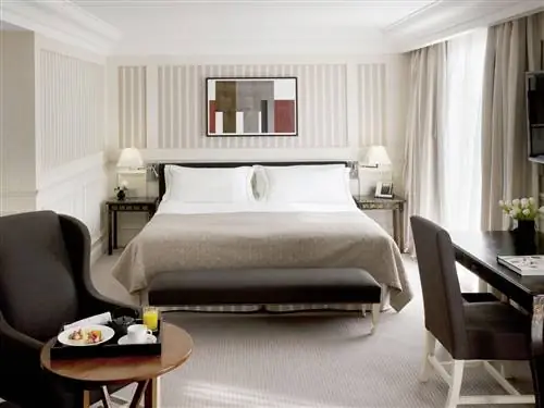 Полный список лучших отелей Барселоны