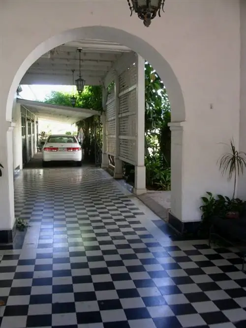 Интерьер Casa Ortiz в Ларедо, штат Техас, автор Джулиан через Flickr