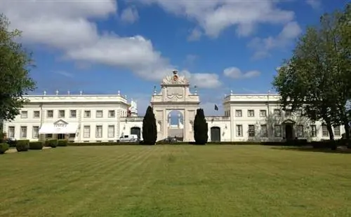 Отель Seteais Palace Tivoli Palacio de Seteais от Гриффиндора через Википедию CC