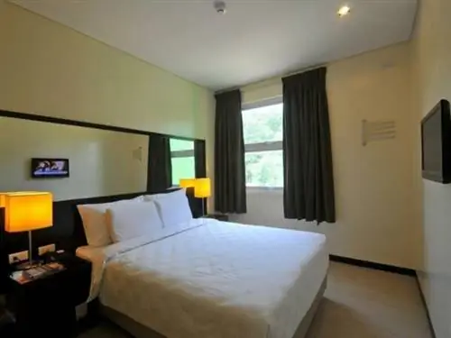 Go Hotels Баколод