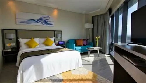 Отель Savoy Manila Runway Suite