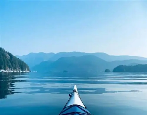 Центр каякинга Deep Cove, Северный Ванкувер, Канада, автор Анжела Пориски через Unsplash