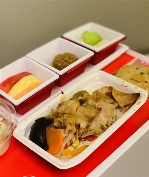 Питание на борту Japan Airlines