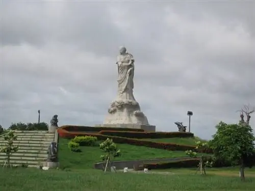 Парк Линь Мо-Нианг, автор Pbdragonwang, Wikimedia cc. Парк Линь Мо-Нианг, автор Pbdragonwang, Wikimedia cc.