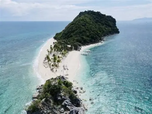 Лучшие отели в городе Карлес-Гигантес White Beach