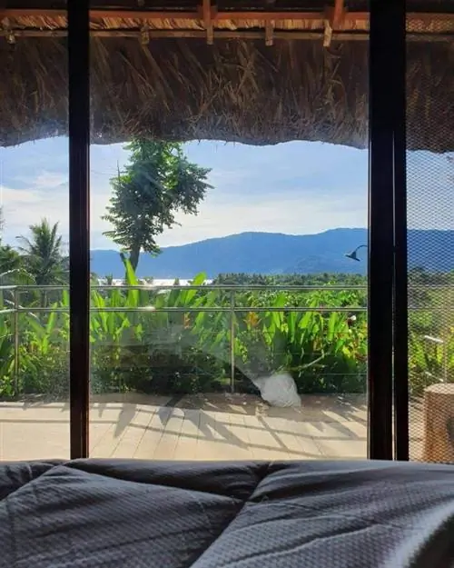 Паннциан Бич и горный курорт