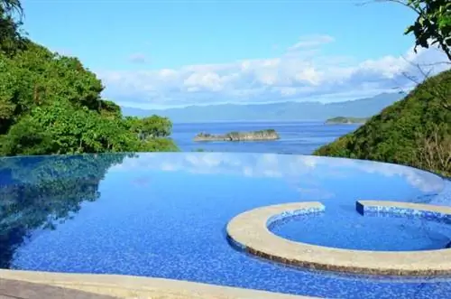 Курорт Tugawe Cove Карамоан