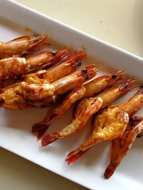 Жареные чесночные креветки