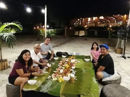 Ужин в стиле буддл-драка