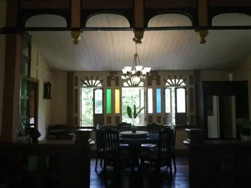 Внутри дома Балили