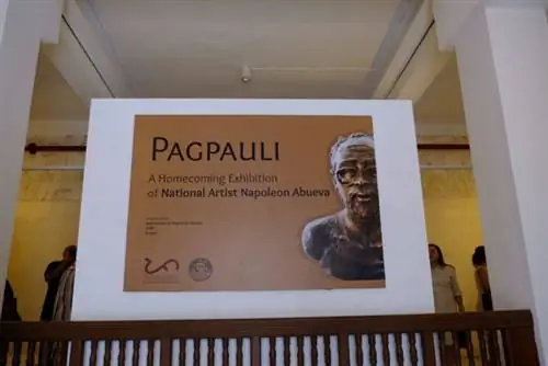 Пагпаули - Выставка народного художника Наполеона Абуева в честь возвращения на родину