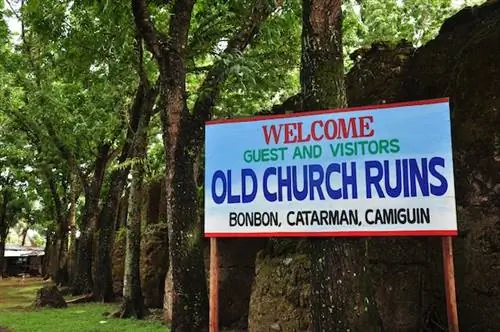 Руины старой катарманской церкви