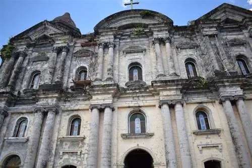 Посещение базилики Таал Батангас.