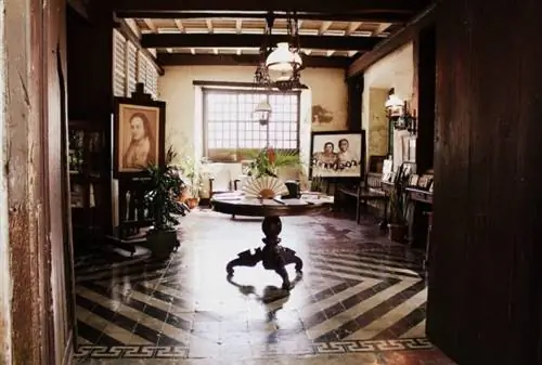 Район Casa de Segunda Zaguan: фото у главного входа предоставлено г-ном Марло Куэто с официальной страницы FB.