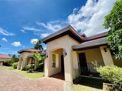 В садовых виллах курорта Espacio Verde обычно имеется по 3 номера каждая.