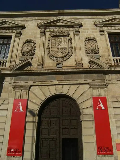 Паласио Альмуди, автор Грегорио, Wikimedia cc.
