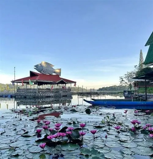 Курорт Punta Isla Lake на озере Себу