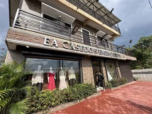 Вышивка EA Casedos в Лумбане