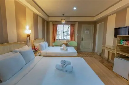 Whiterock Beach Hotel and Waterpark - лучшие пляжные курорты Субик