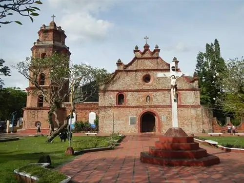 Собор Байомбонг, автор Рамон Ф. Веласкес, Wikimedia cc.