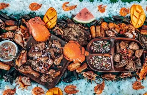 Siargao Seafood Boodle Fight от SJ через Unsplash