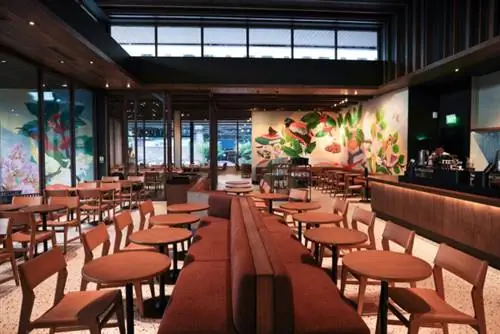 Общественный магазин Starbucks Philippines в Абад-Сантосе, Тондо, Манила