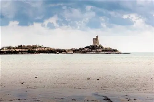 5. Остров Татиху в Ла-Манше.