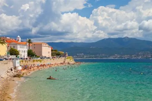 Корсика: обязательный тест на Covid для отдыхающих