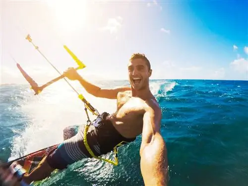Кайтсерфер и камера gopro