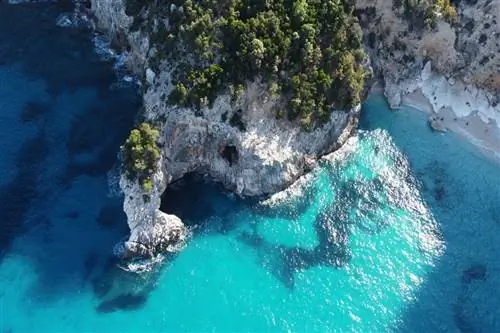 Вид с воздуха на Кала Голорице