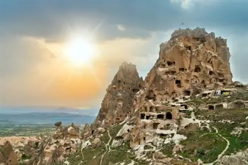 20 самых красивых мест троглодитов на планете