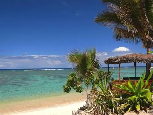 Где искупаться на острове Реюньон, не рискуя при этом напасть на акулу?