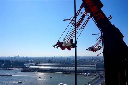 Качели в Амстердаме