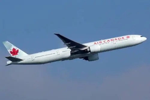 Закончили знаменитые «дамы и господа» на борту Air Canada