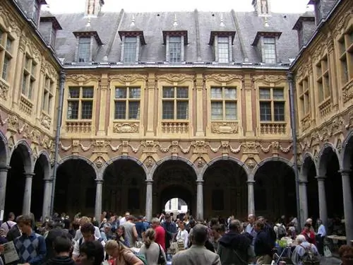 Воскресенье, 11:30: Grand'Place и Old Stock Exchange.