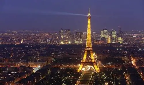 Маяк Эйфелевой башни не работает до 10 октября