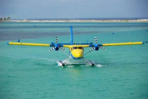 Поехали в Лимузен: мы тестируем полет на гидросамолете