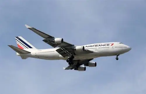 Пассажир Air France, направлявшийся в Копенгаген, наконец приземлился в Афинах