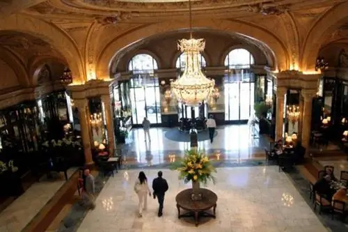 Отель Hotel de Paris в Монако в этом году закроется на реконструкцию