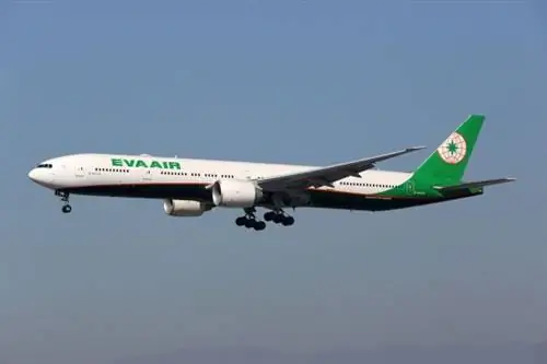 Eva Air обосновалась в Париже