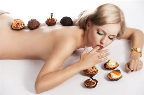 В этом лондонском ресторане мы едим голышом